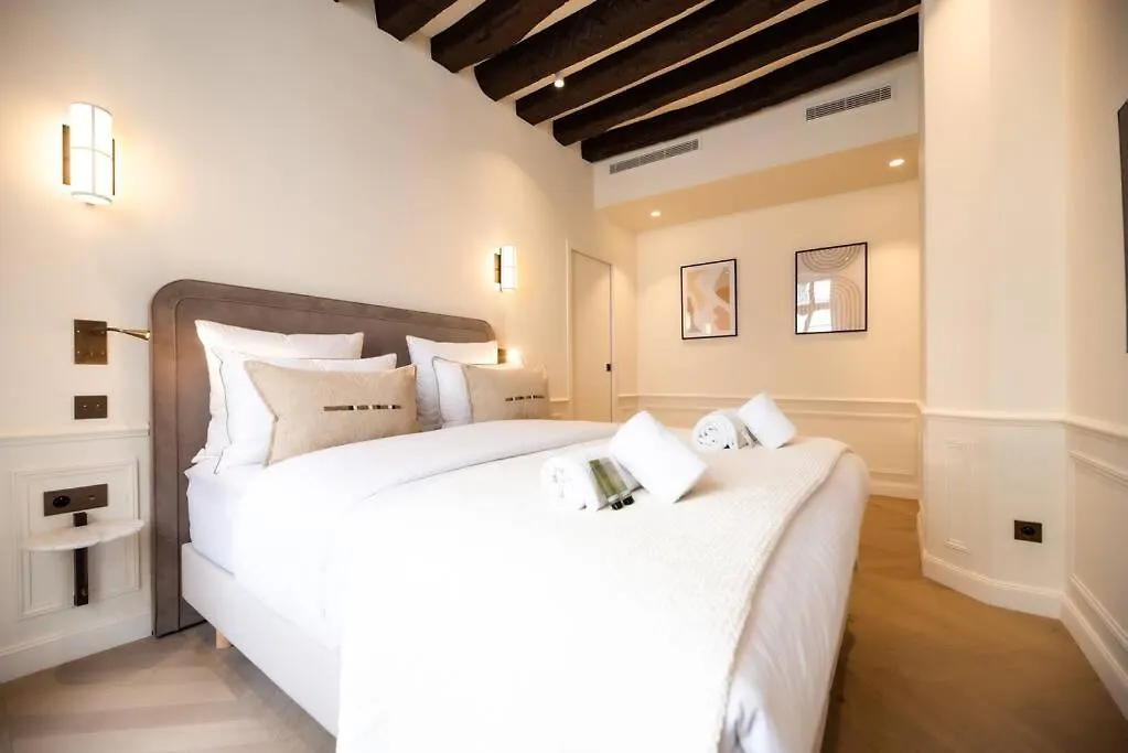 Luxury One Bedroom Flat Near Le Louvre I 巴黎